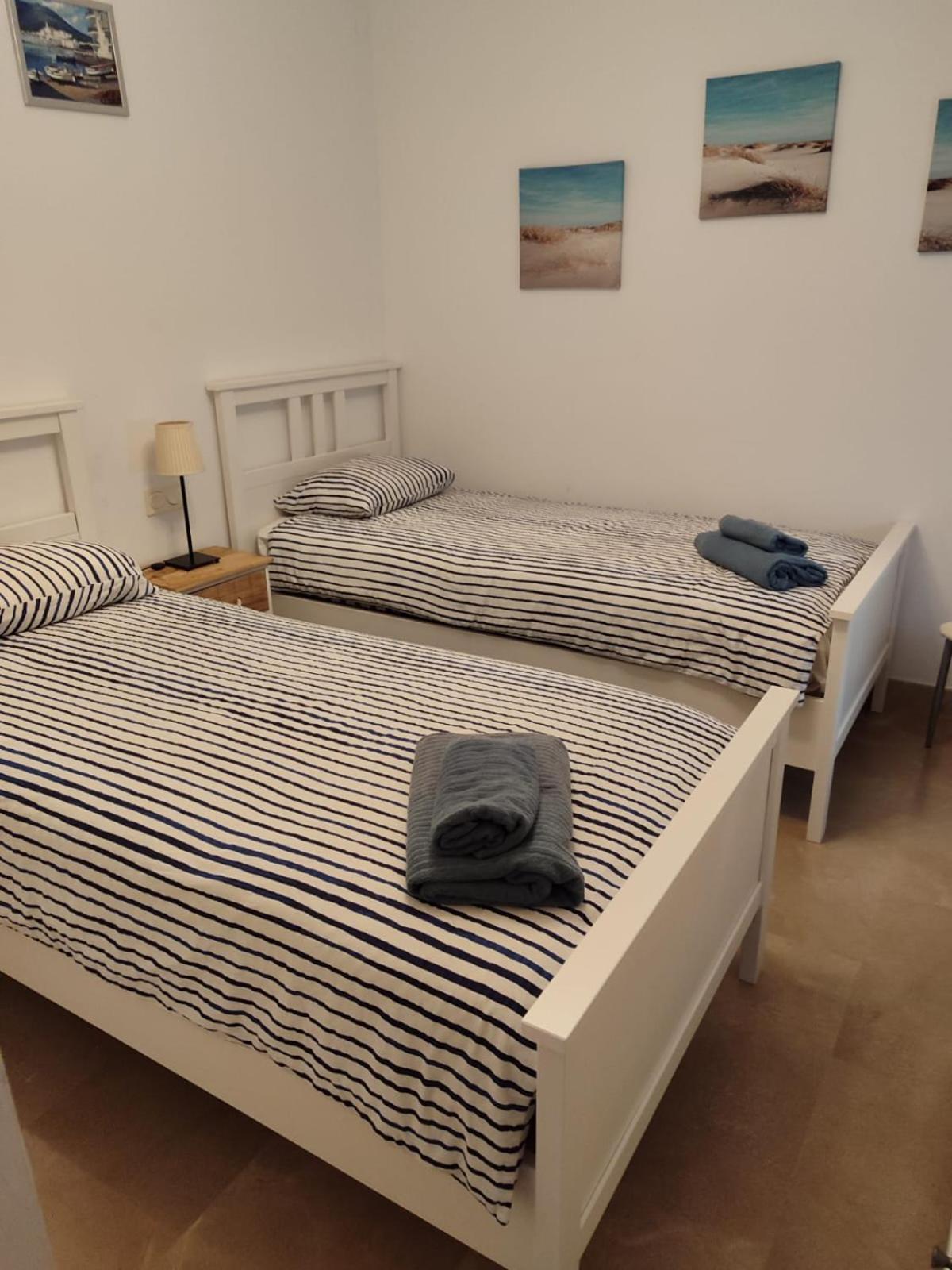 Quiet Family Apartment, 4 Pools, Close To The Beach And Golf, La Marina Alcaidesa 9 02 エクステリア 写真