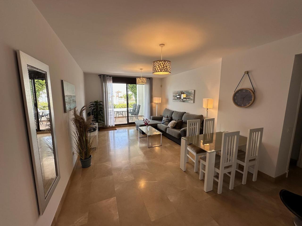 Quiet Family Apartment, 4 Pools, Close To The Beach And Golf, La Marina Alcaidesa 9 02 エクステリア 写真
